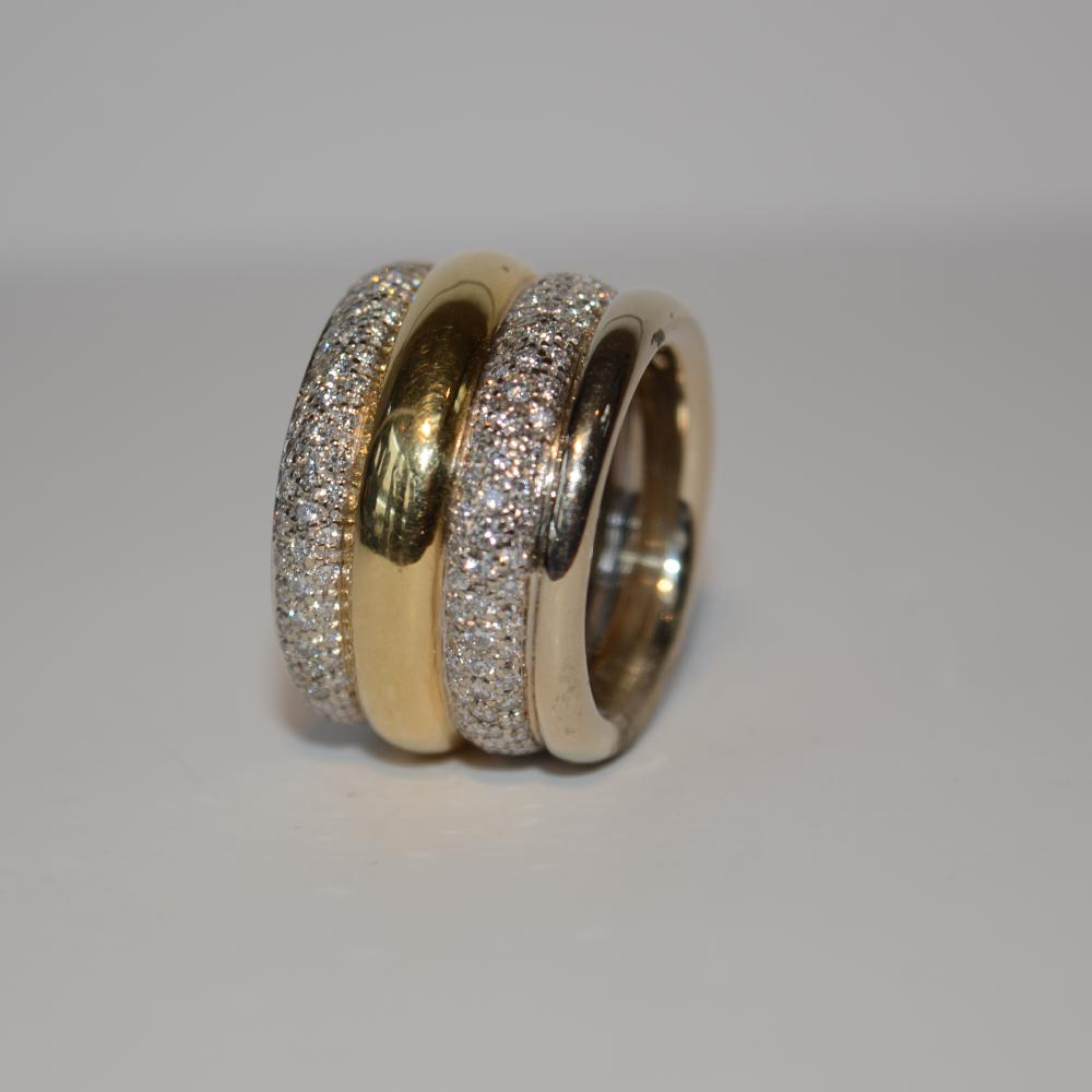 18K Gold Diamond Ring