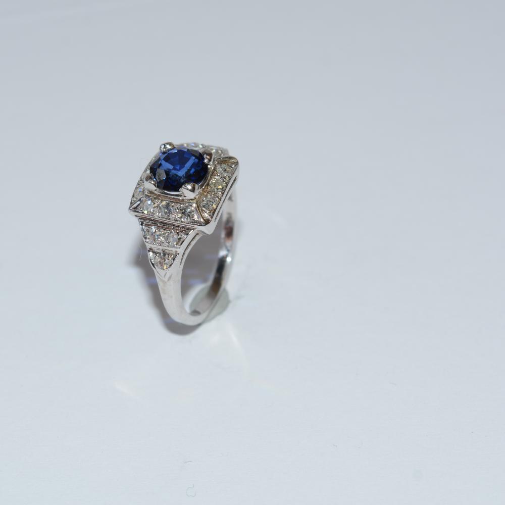 Round Sapphire Diamond Ring