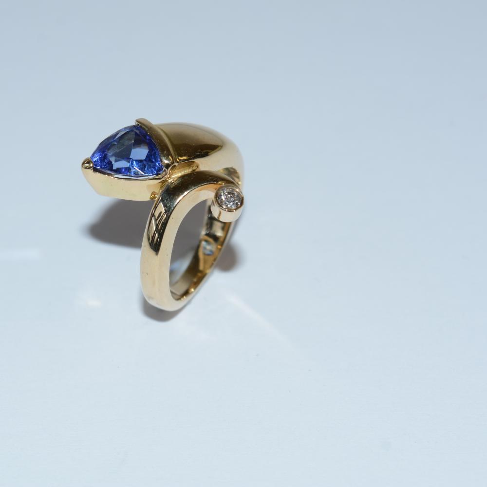 Tanzanite Diamond Ring